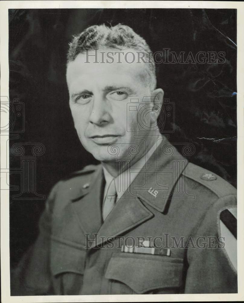 1956 Press Photo General Henry I. Hodes of the United States Army - hpm04638