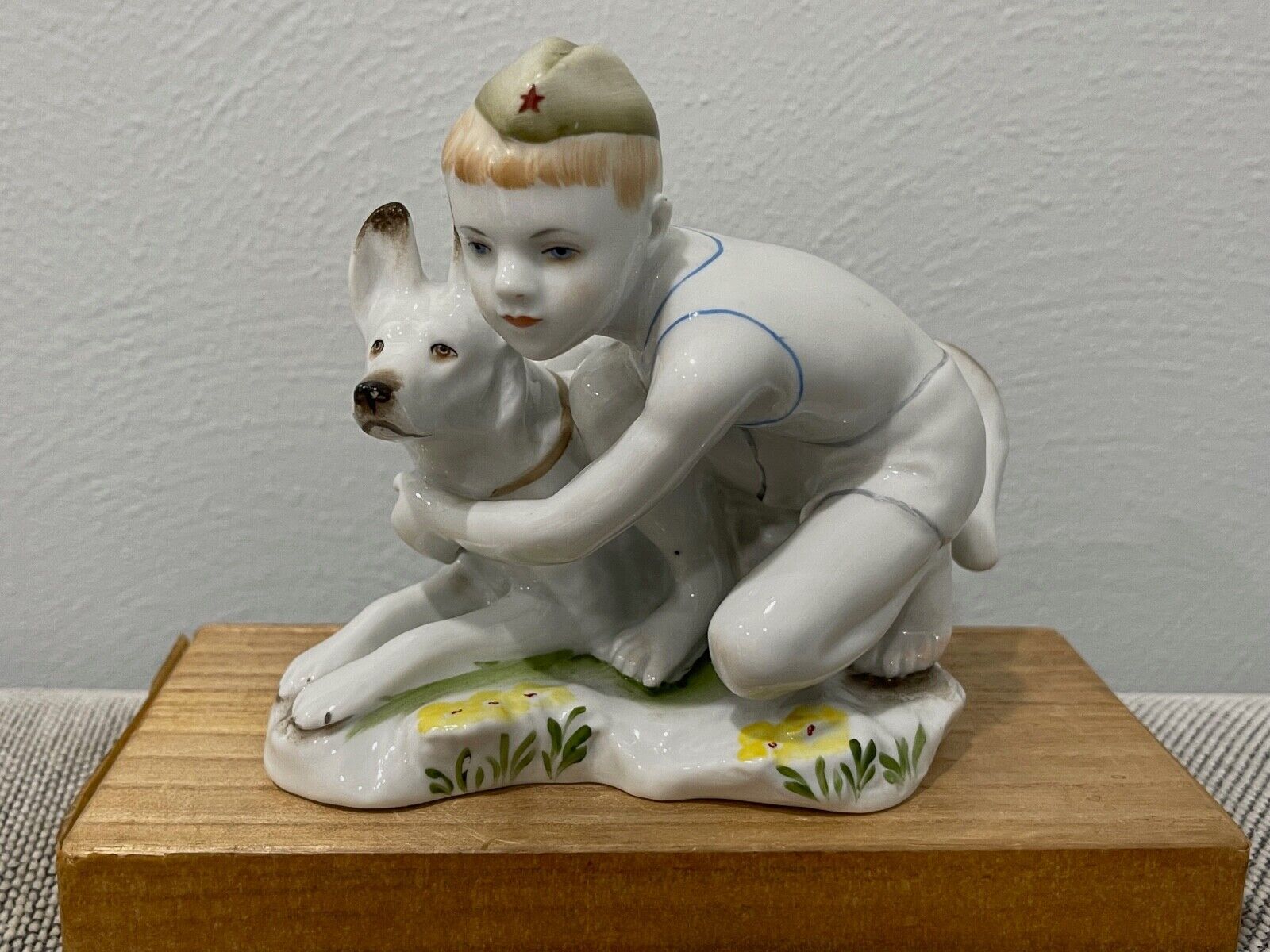 Vtg Leningrad Lomonosov Russian Porcelain Figurine Young Guard Boy in Hat & Dog