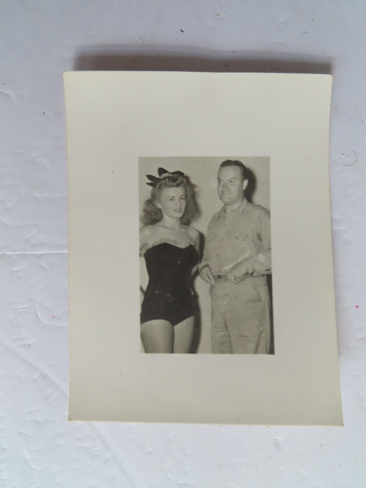 Vintage WWII Era Photo of Bob Hope & Bathing Beauty - Unpublished?