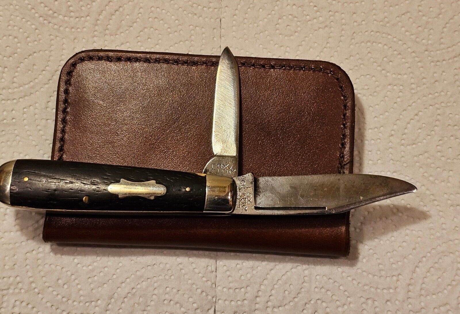 Rare 1884- 1916 FOX CUTLERY CO. Milwaukee WI. 2 Blade Walnut Handle Jack Knife
