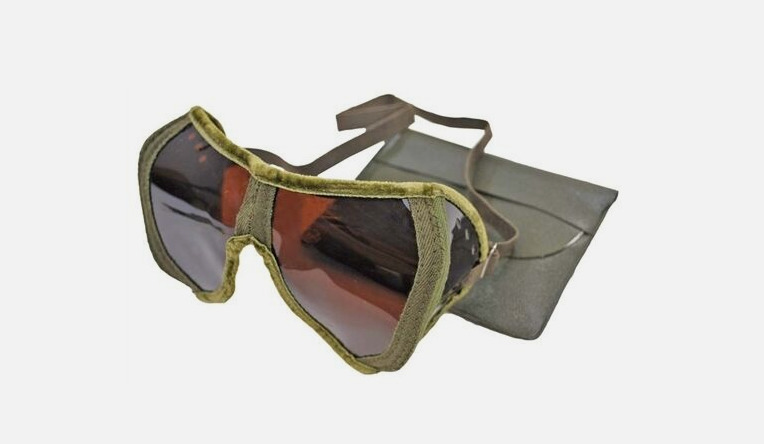 German Military Army Vintage 1960\'s Compact Folding Dust Goggles / Sunglasses