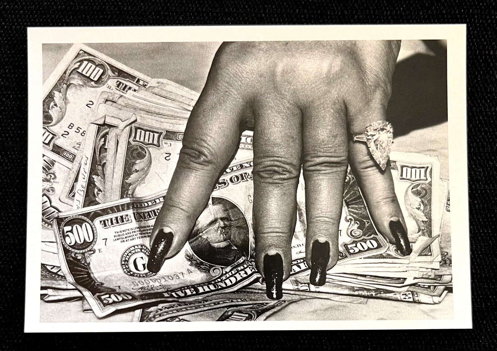 2000 Taschen Postcard Helmut Newton Fat Hand And Dollars Monte Carlo 1986   A2