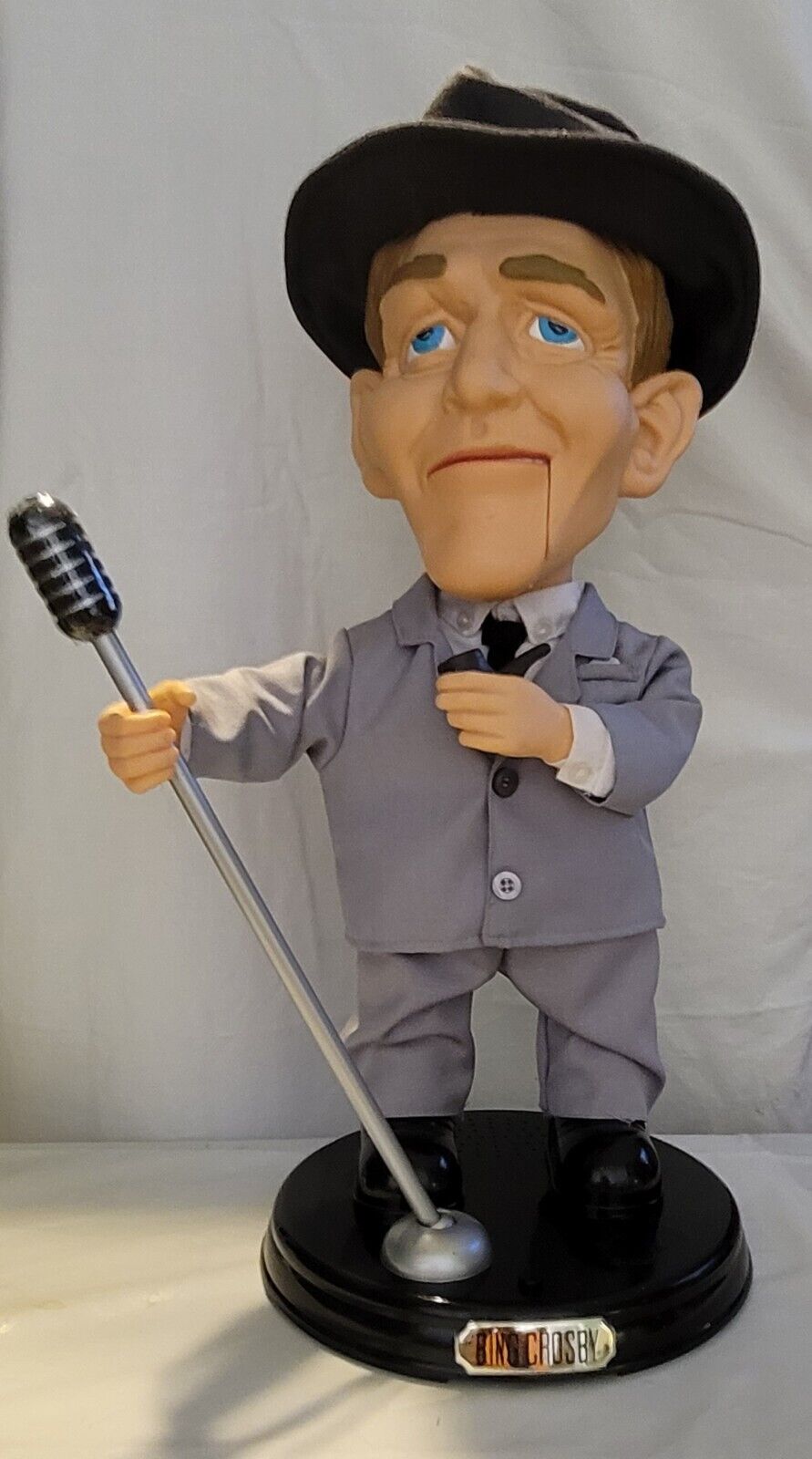 *Partially Working* Vintage Gemmy Bing Crosby Animated Singing Figure 2001 18\