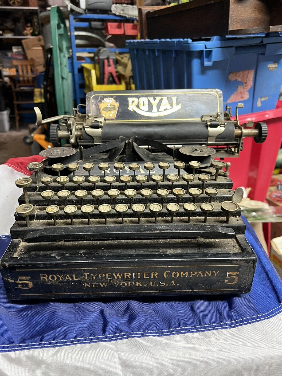Early Royal Working Antique Desktop Typewriter