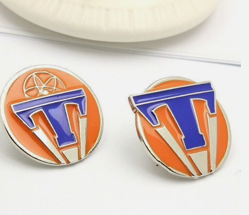 1 Pair/set Tomorrowland World\'s Fair Movie Emblem Badge Exclusive Pin Props