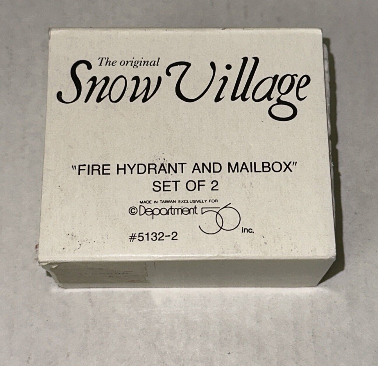 DEPT 56 #5132-2 CHRISTMAS SNOW VILLAGE ACCESSORY SET FIRE HYDRANT & MAILBOX