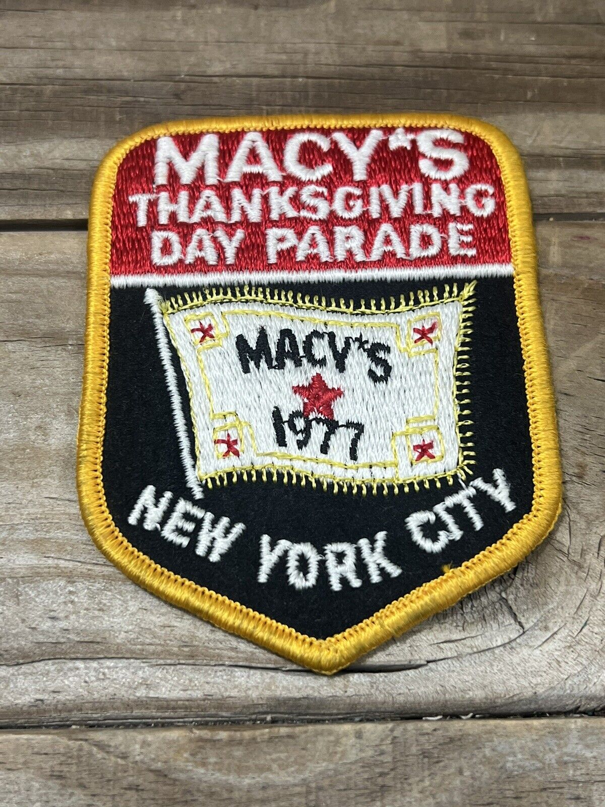 Vintage Rare 1977 MACY’S THANSGIVING DAY PARADE Sew On Patch New York City NY