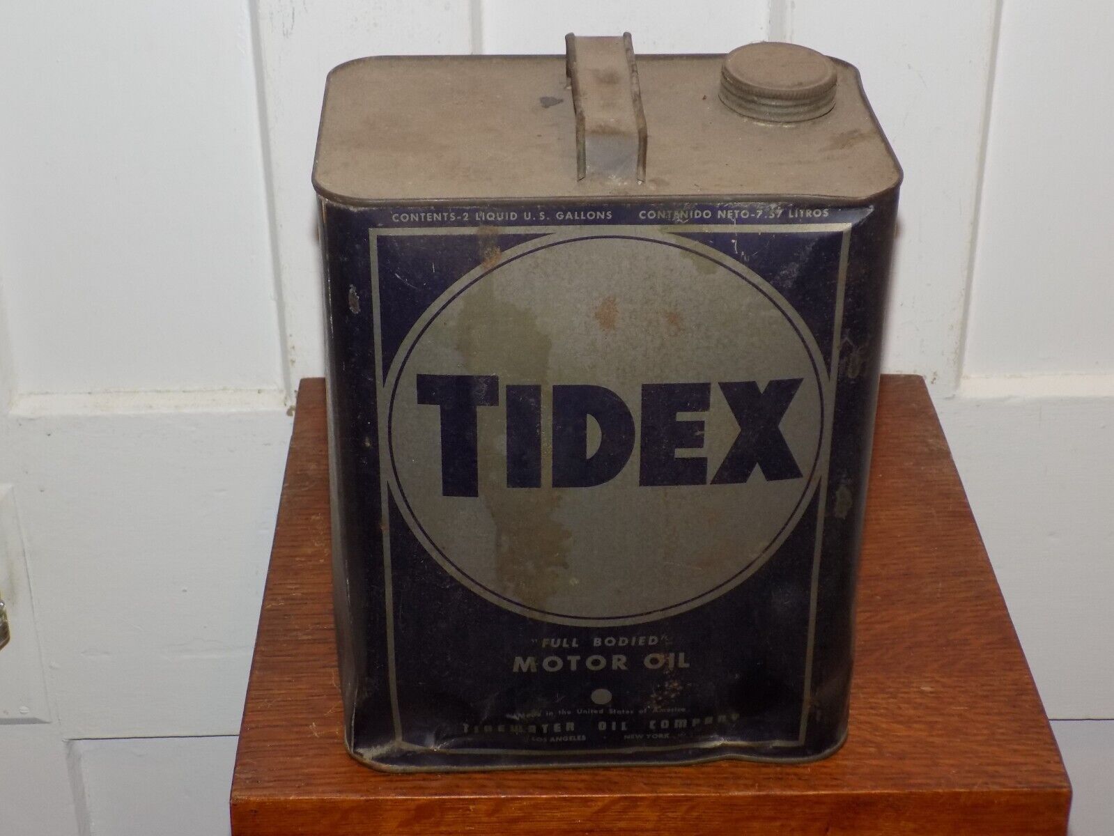 Vintage Tidex Two Gallon Empty Oil Can by Tidewater Oil Company