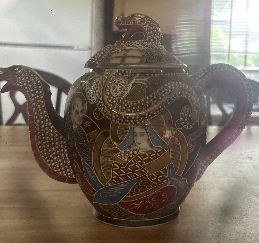 Vintage Japanese TT Takito Satsuma Moriage Hand-Painted Dragon Ware T Pot ,sugar