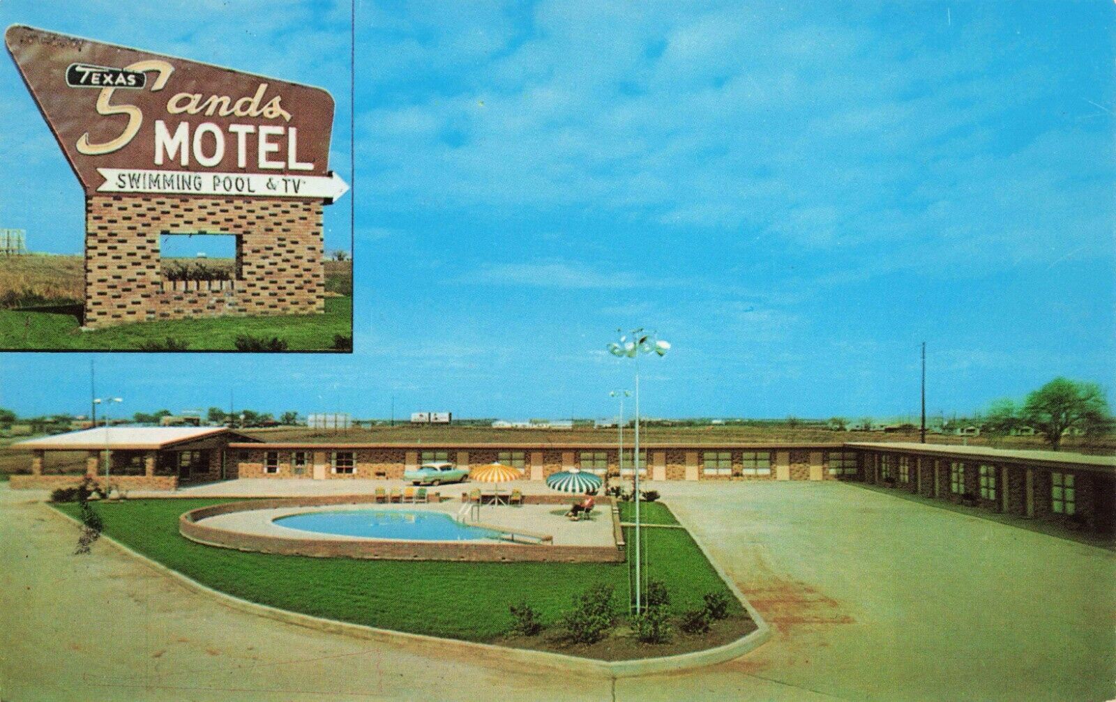 Gainesville Texas Sands Motel Pool View VTG Standard Chrome Postcard Unposted