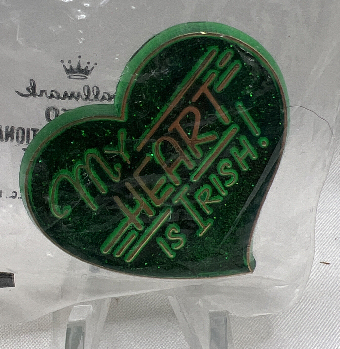 New Hallmark PIN St Patrick Vintage MY HEART IS IRISH Gold GLITTER Holiday