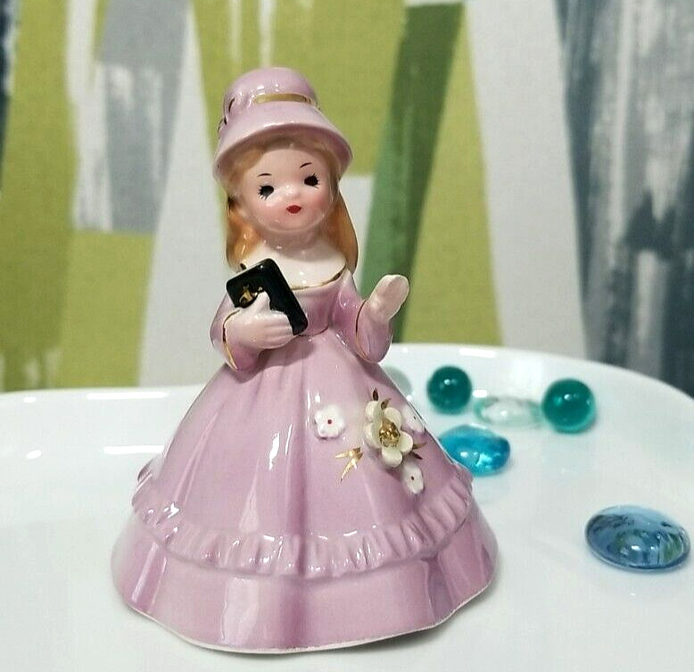 Josef Originals Church Belle Figurine From The Belle Series Perfect Condition