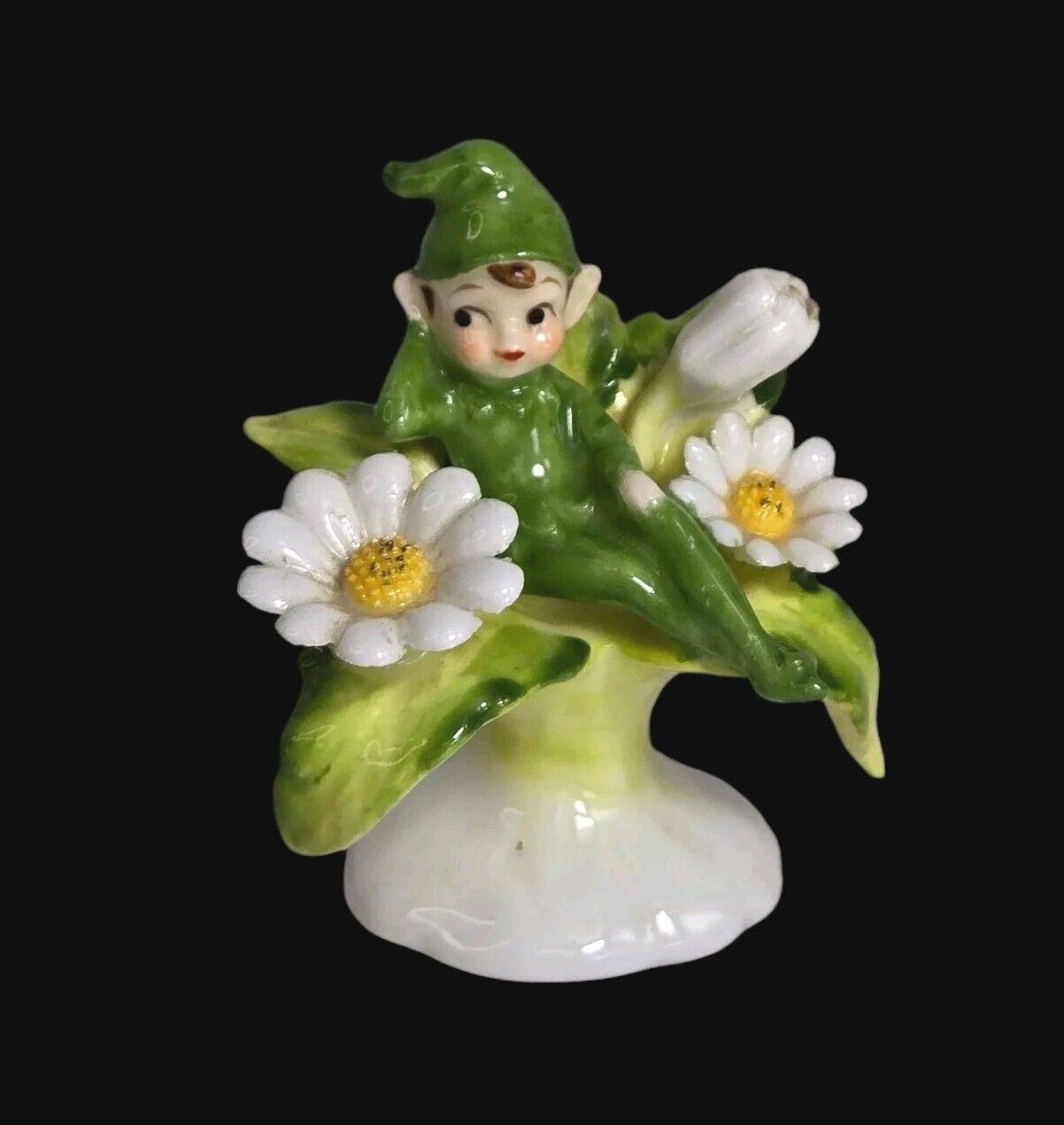 Napcoware Pixie Of The Month April Daisy Flowers Figurine Vintage Kitschy 