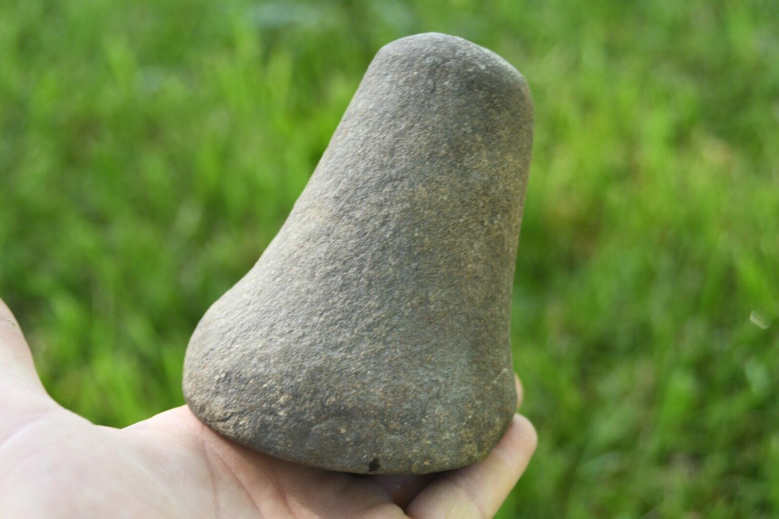 Well made native american quartzite bell pestle artifact from Ohio