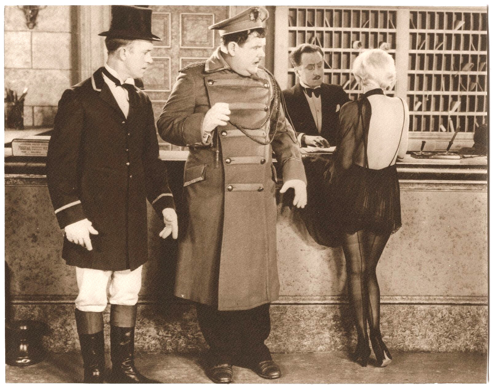 STAN LAUREL,OLIVER HARDY w/JEAN HARLOW in DOUBLE WHOOPEE~LARGE 11x14 MOVIE PHOTO