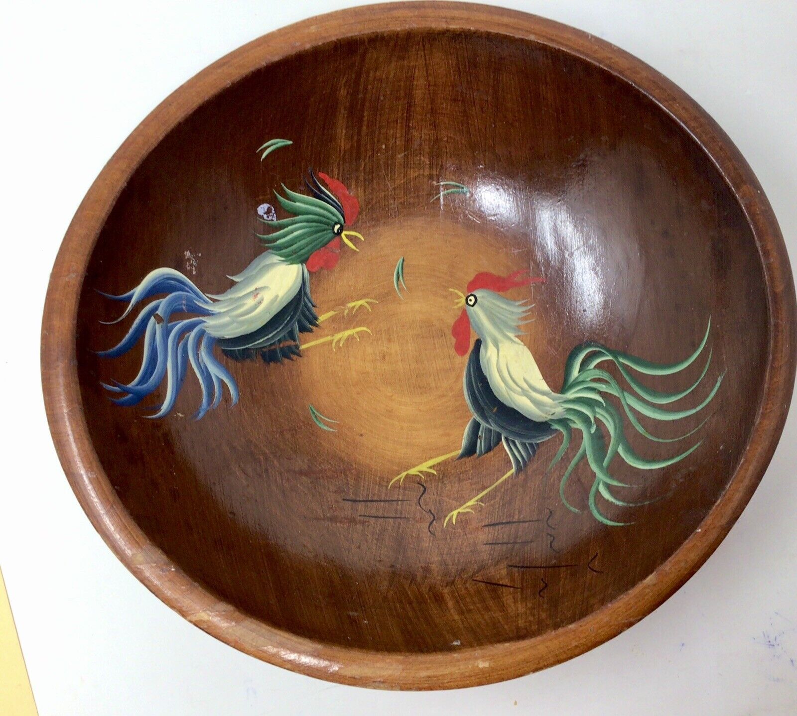 Munising Wood Hand Painted Footed Salad Bowl Roosters Fighting Michigan NICE