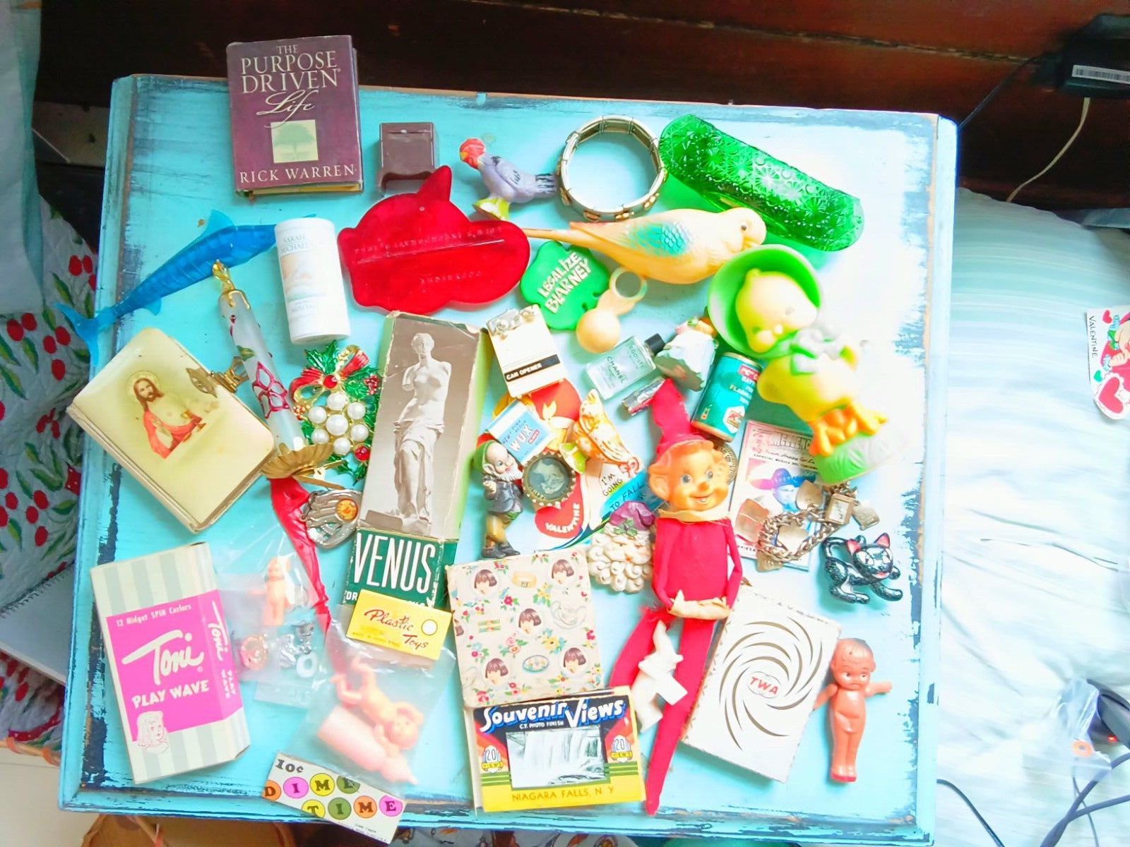 VINTAGE  MIXED JUNK DRAWER LOT With UNUSUAL SMALLS,FOR RESALE 50s60s 70s