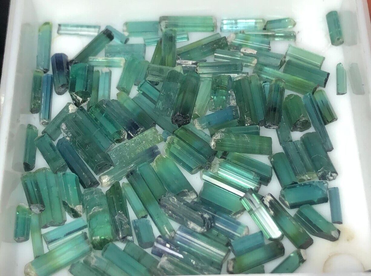 33crt Beautiful Bluesh Green 💚 Tormaline Crystal From Afghanistan 
