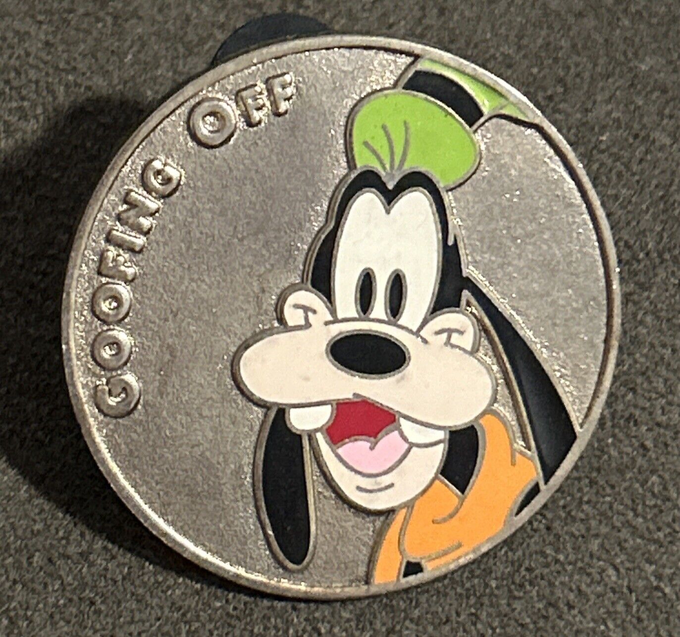 Disney Pin Mystery Button Goofy Goofing Off Le 1000 Collection