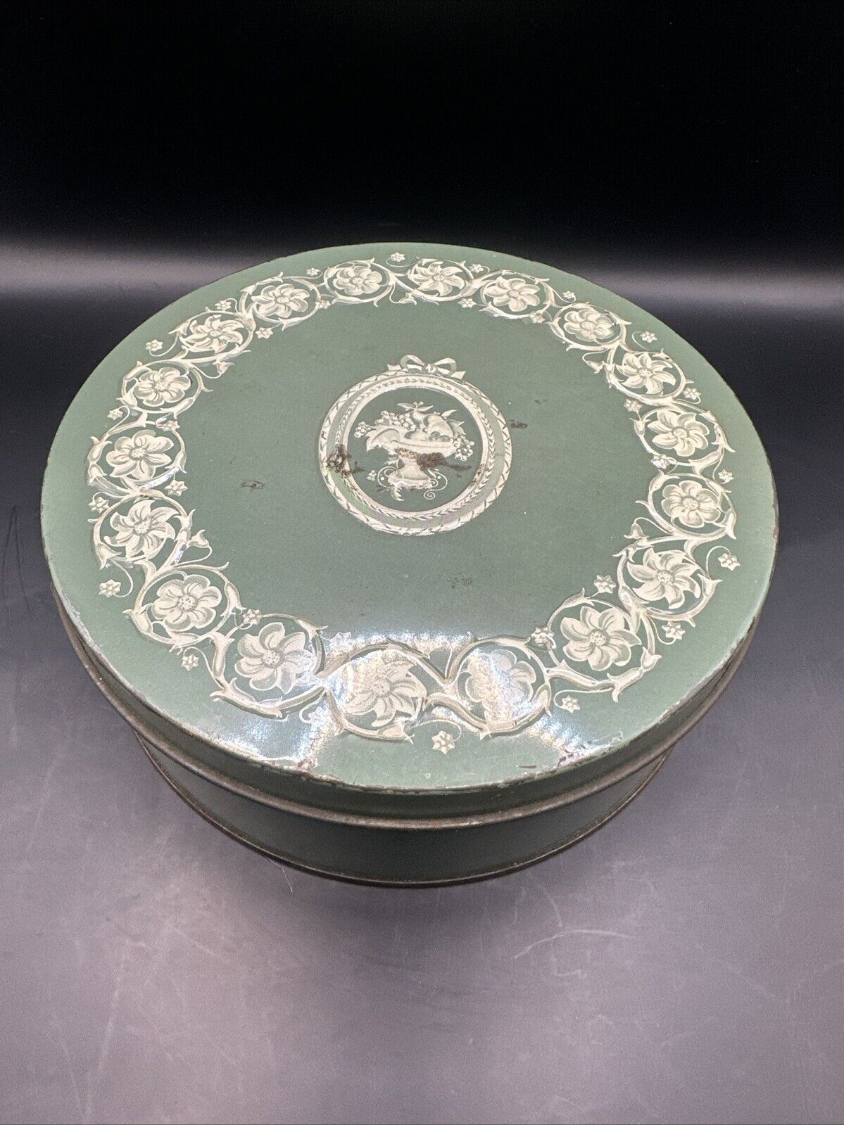 Vintage Sage Green Round Tin With Lid Chicago Olive Can