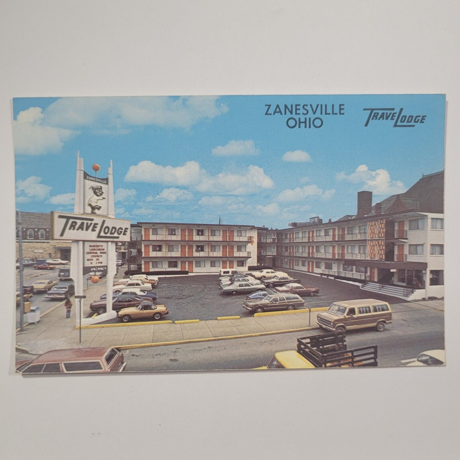 Travelodge Zanesville Ohio OH Vintage Chrome Postcard Old Cars Street View