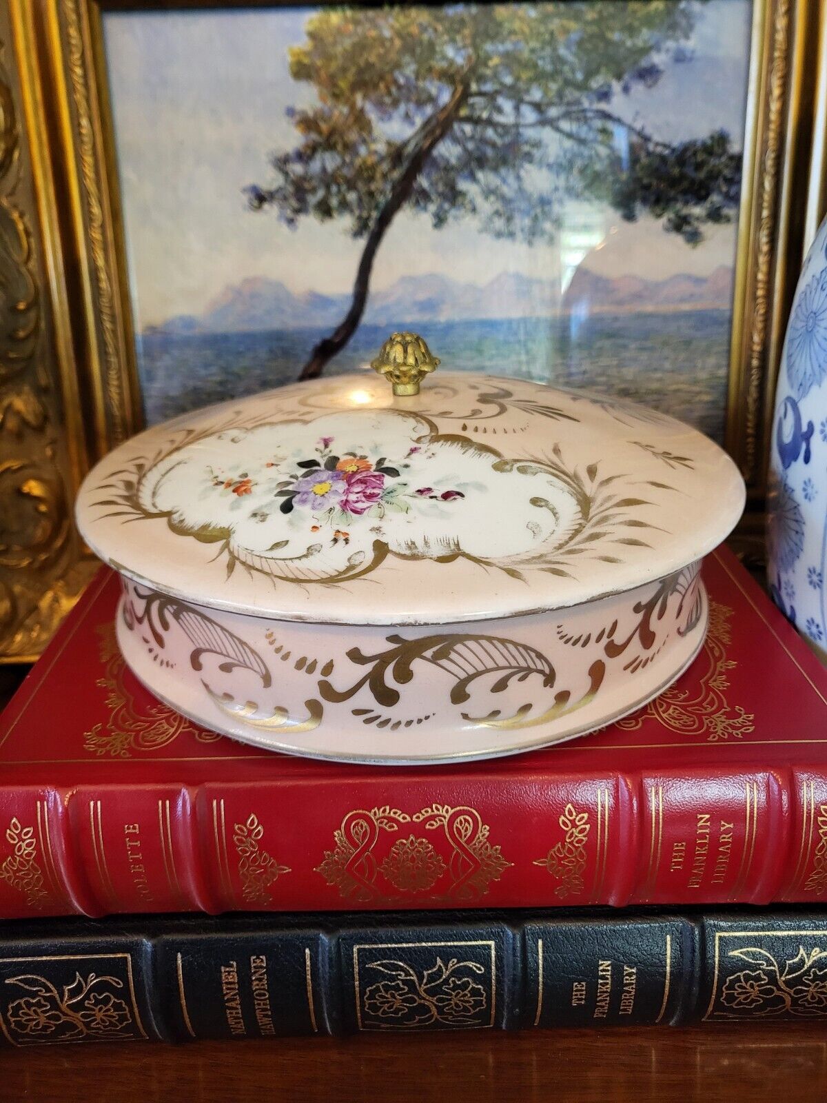 Vtg. Large Hand Painted Limoges Porcelain Lidded Trinket Box Made In FRANCE Pink
