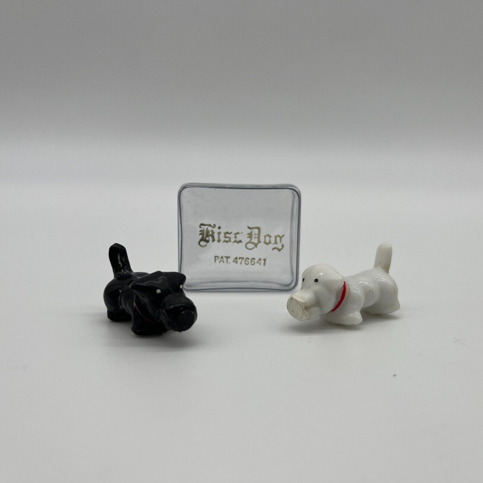 [Rare] Vintage Kiss Dog Miniature Magnet Black White Dogs Japanese Retro Showa