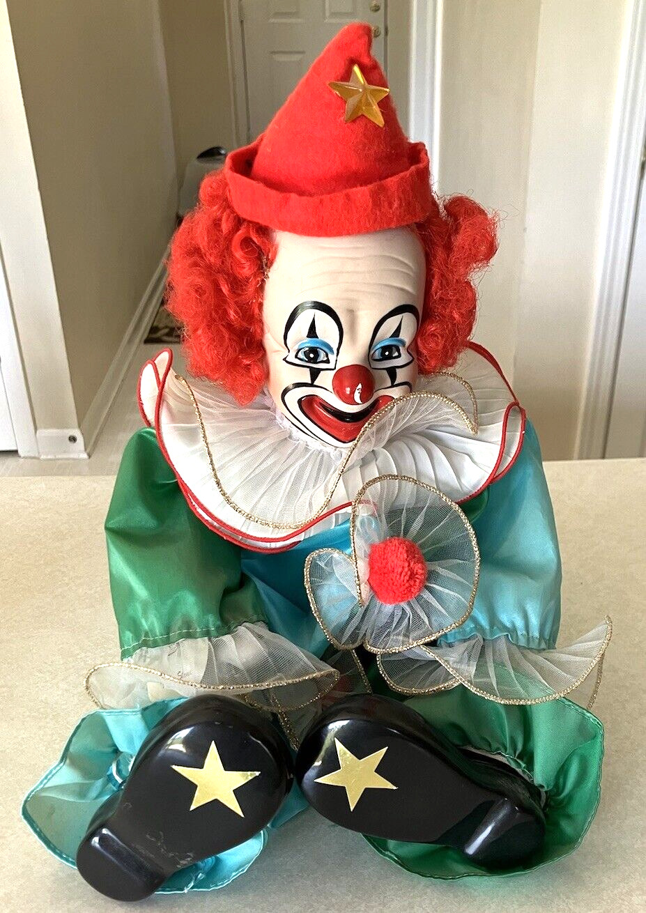 1990 Porcelain Clown Doll Twinkles Clowning Around by Amber Stone 16\