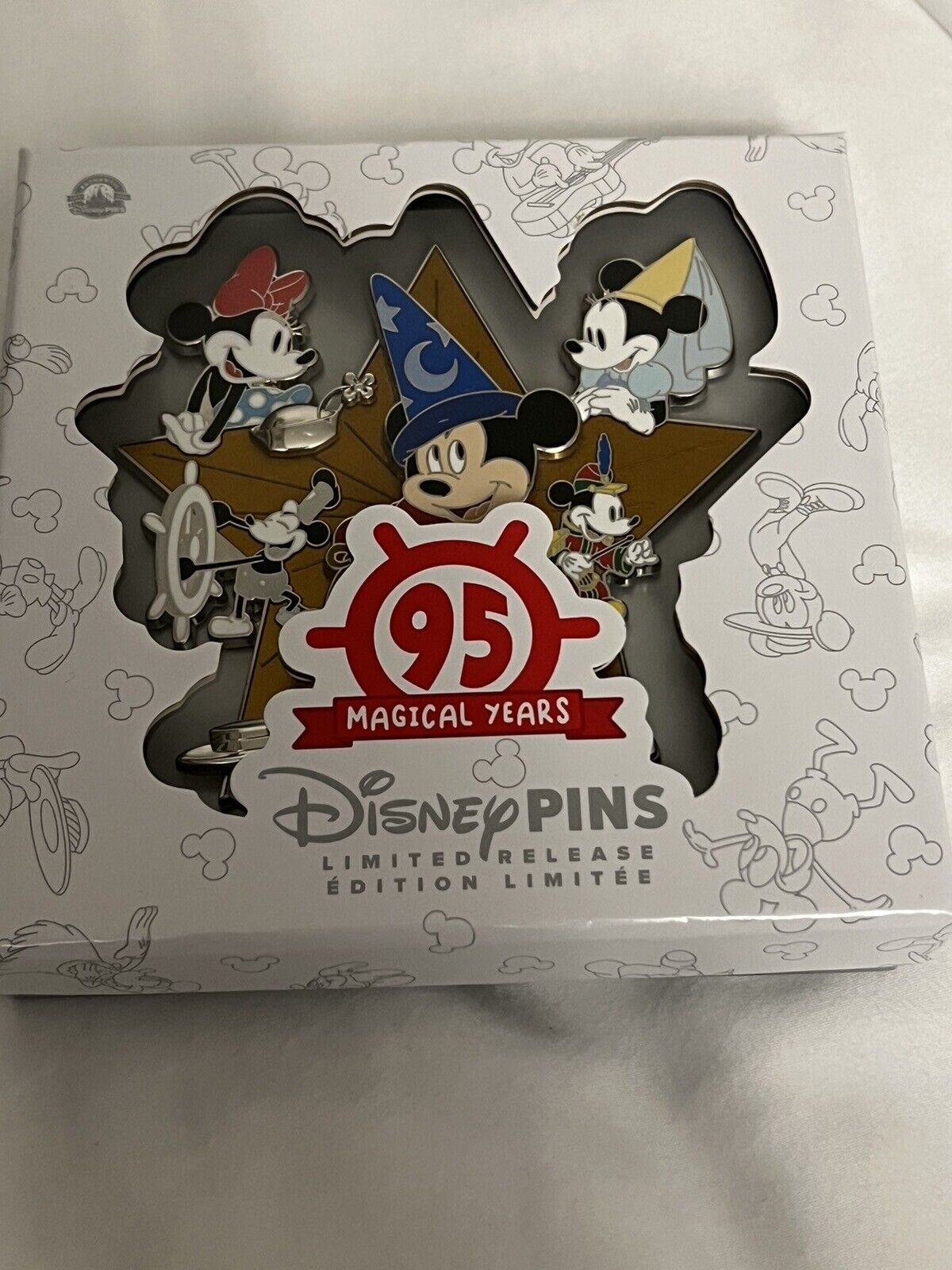 Disney LR 95 Magical Years Anniversary ~Mickey Mouse~Jumbo Pin