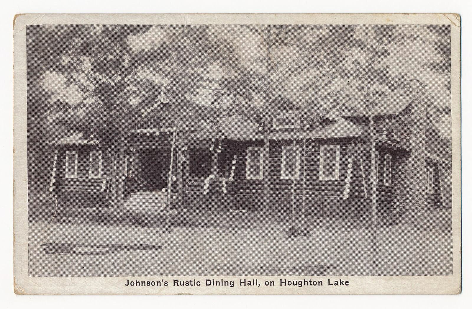 Johnson\'s Rustic Dining hall on Houghton Lake, Michigan