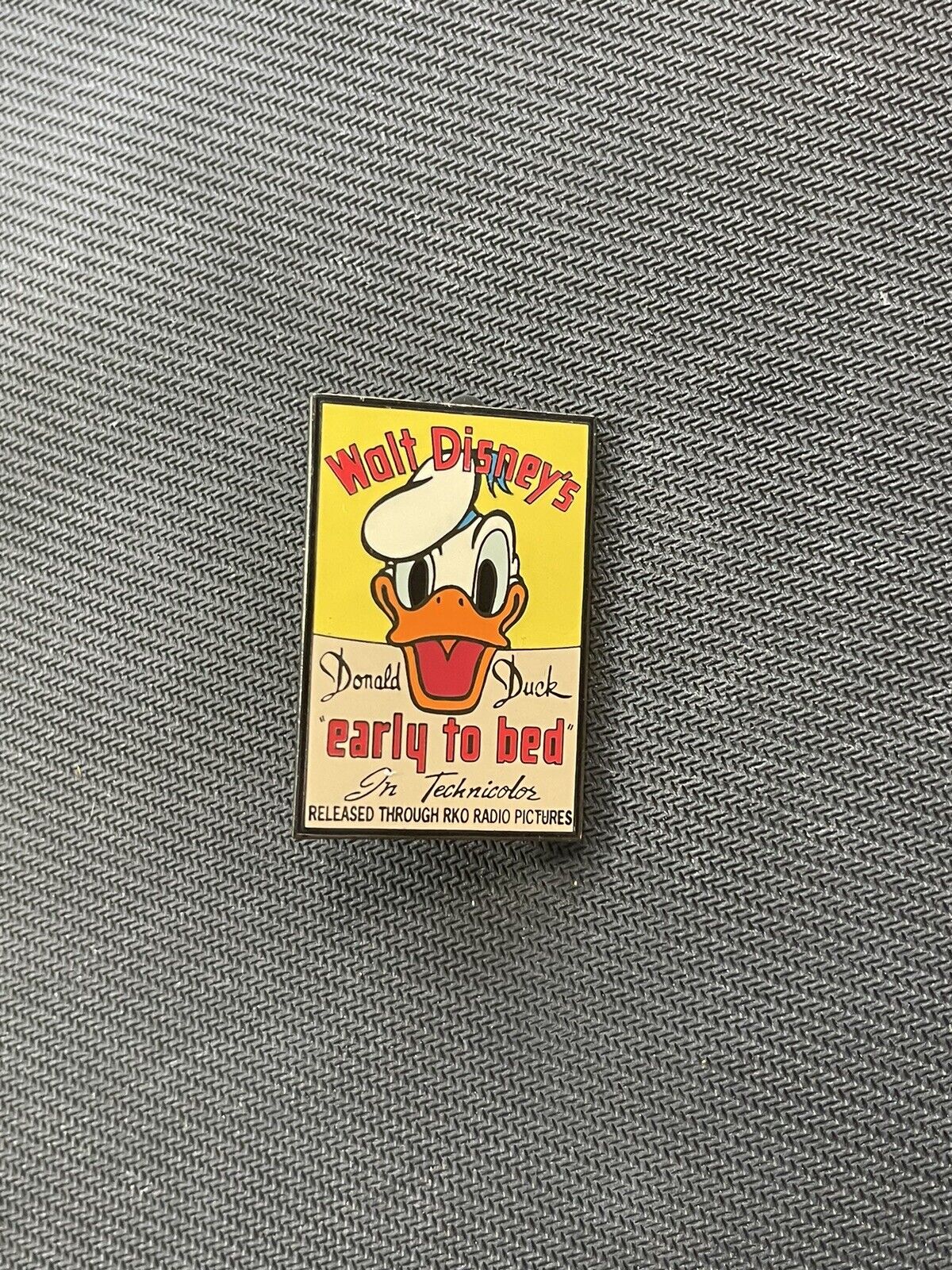 Disney Pin Auction Rare Vintage Series Donald Duck Early To Bed LE 100