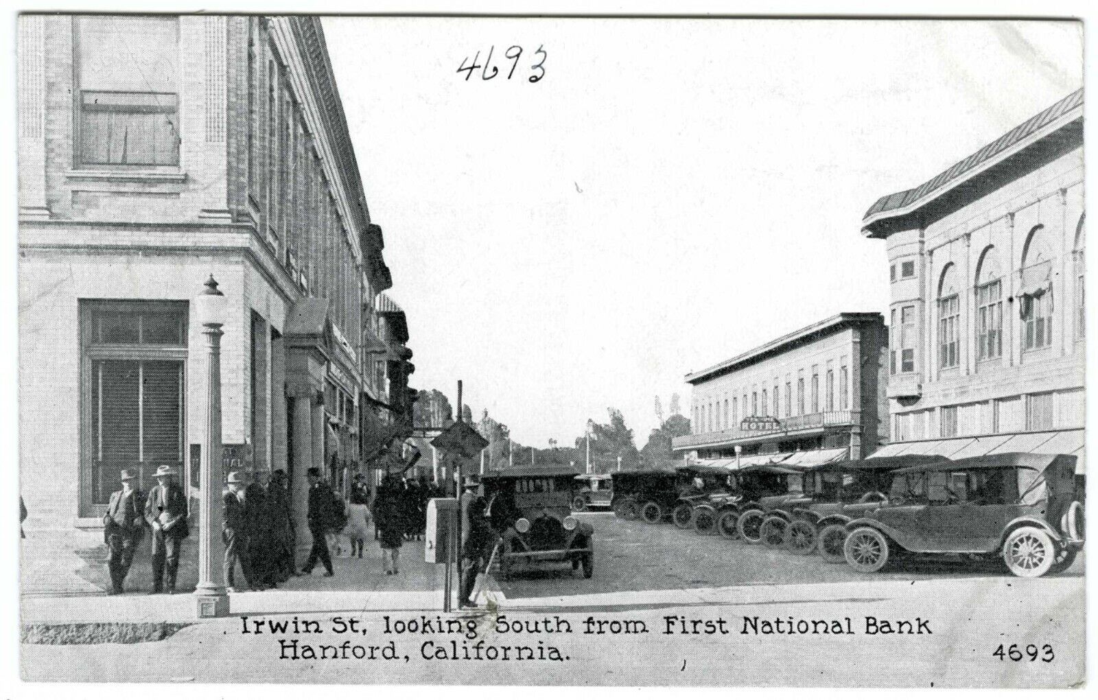 1910s HANFORD CALIFORNIA,IRWIN STREET SCENE SHOPS,CARS~KINGS COUNTY CA~POSTCARD