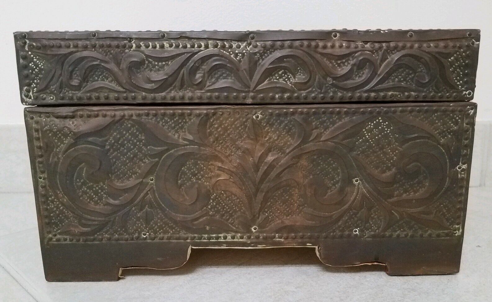 Antique rare copper jewelry box/Cask-handcrafted natural patina from age