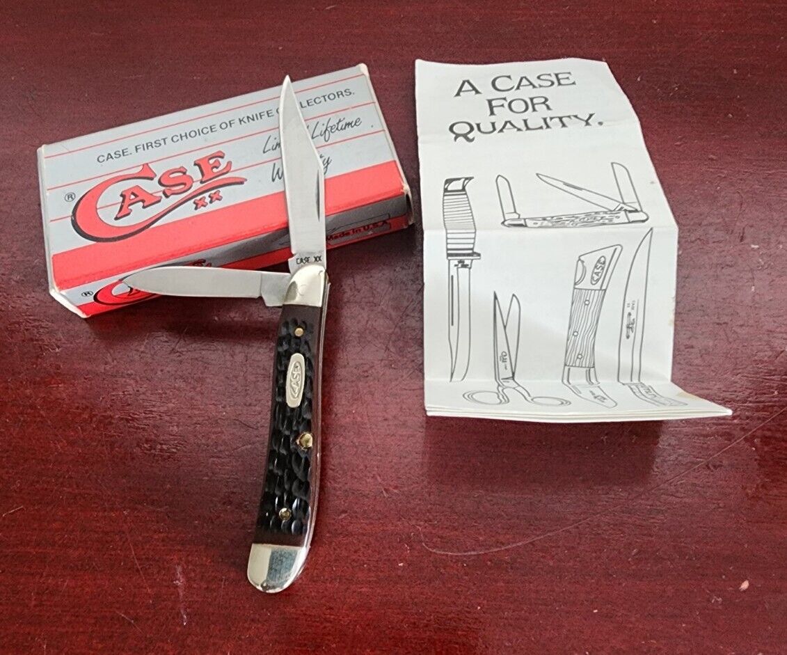  COLLECTIBLE 1989 CASE XX 6220 SS USA PEANUT FOLDING KNIFE. W/BOX