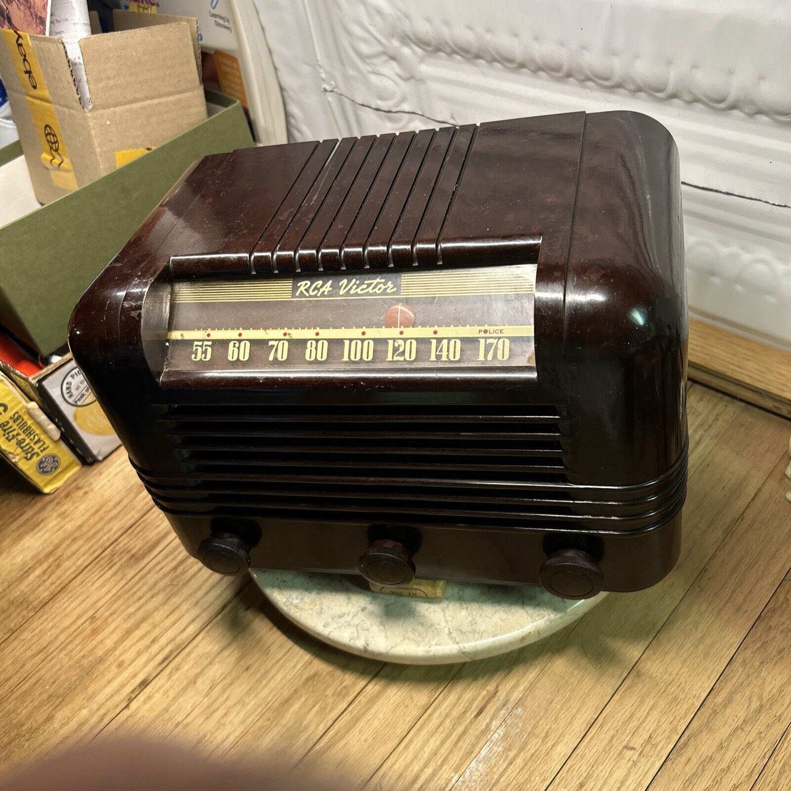 RCA Victor AM 6 tube Radio 1940-42 Model 15-X