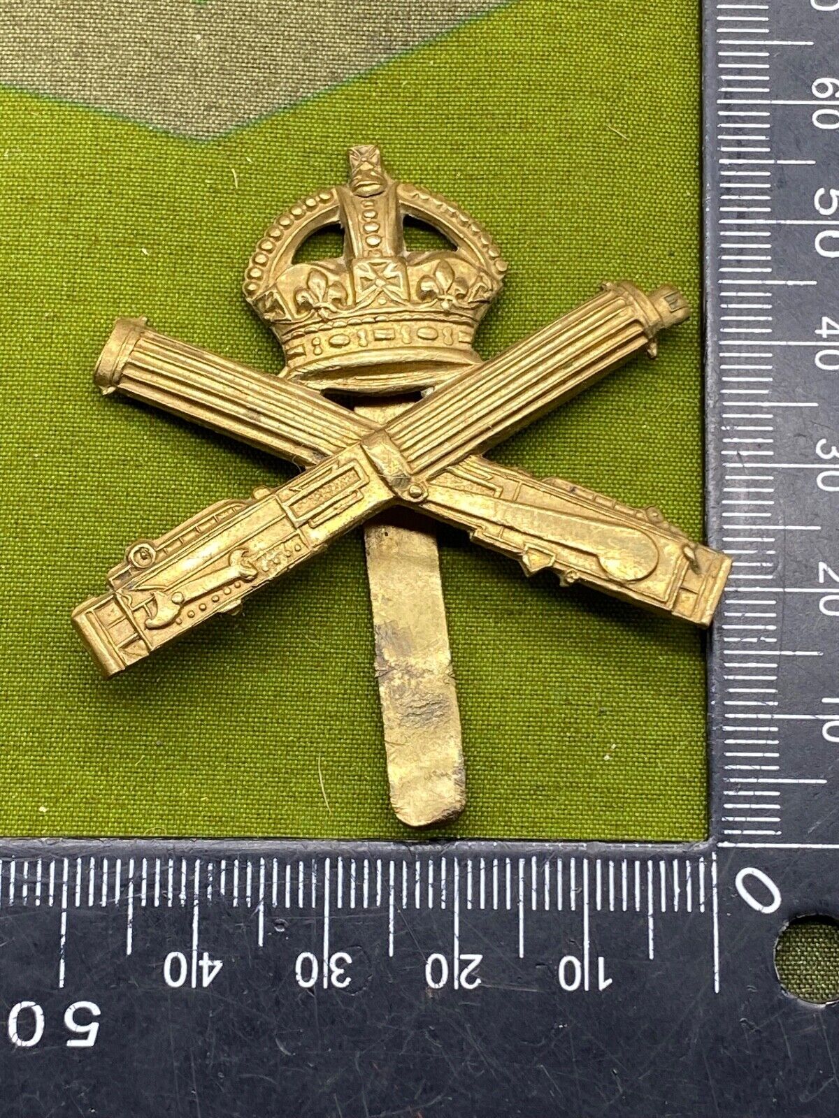 British Army Machine Gun Corps King\'s Crown Cap Badge