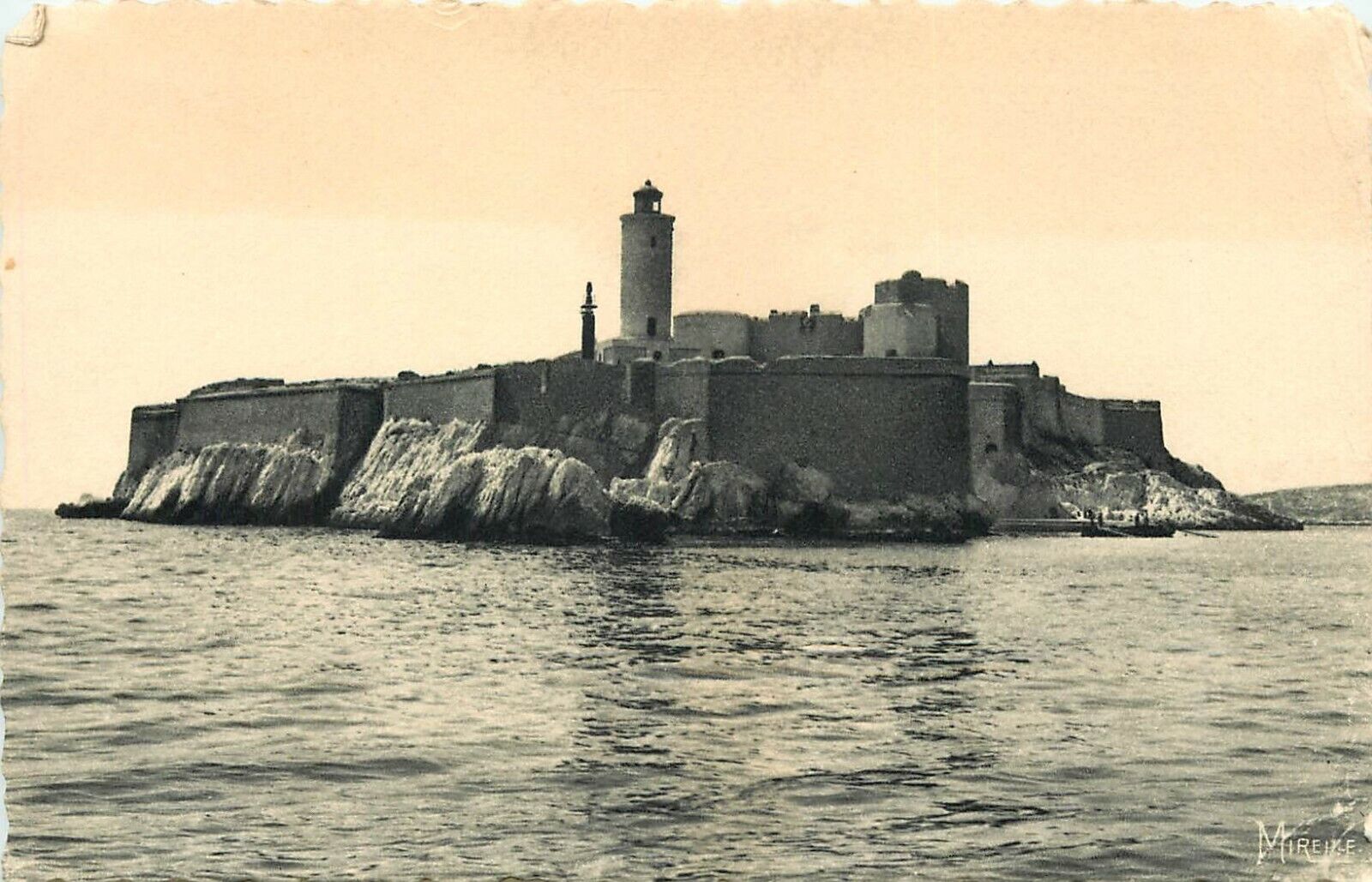Marseille Le Chateau France Postcard