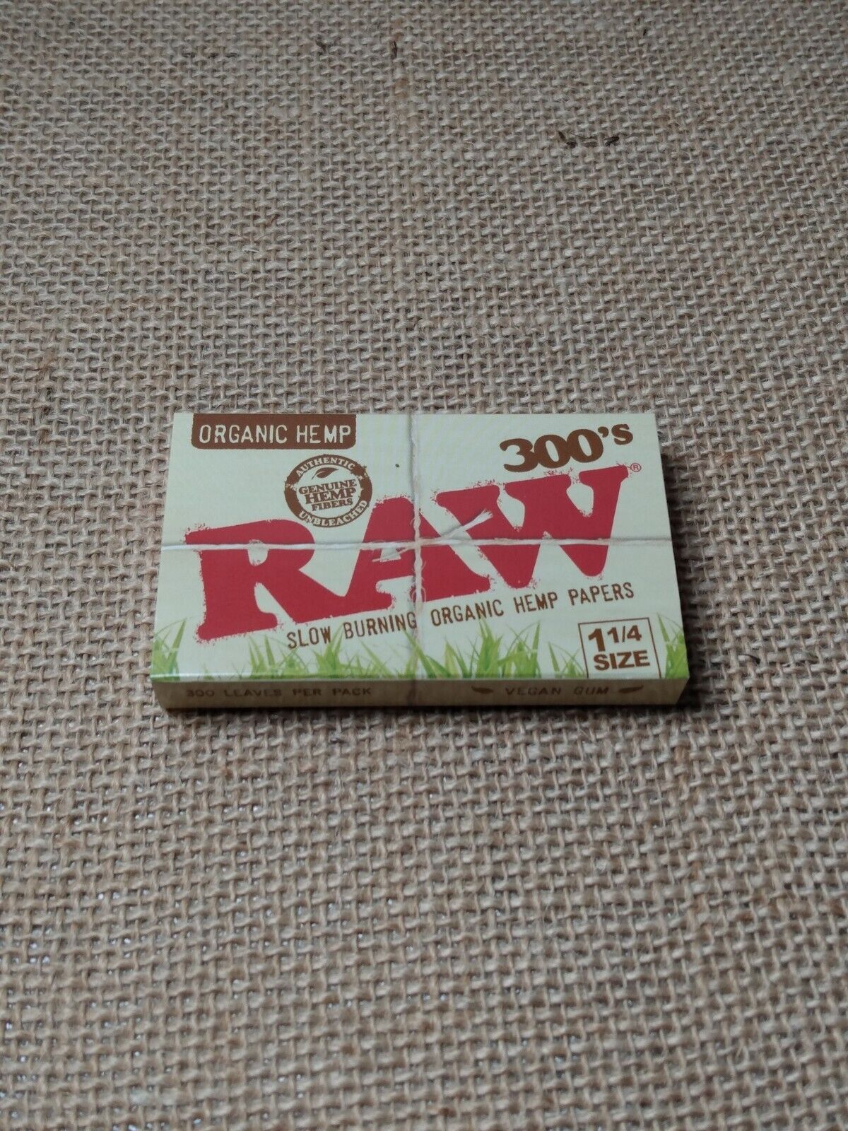 Raw 300s 1 1/4 Hemp Rolling Papers Classic Organic Unrefined 300 papers = 1 Pack