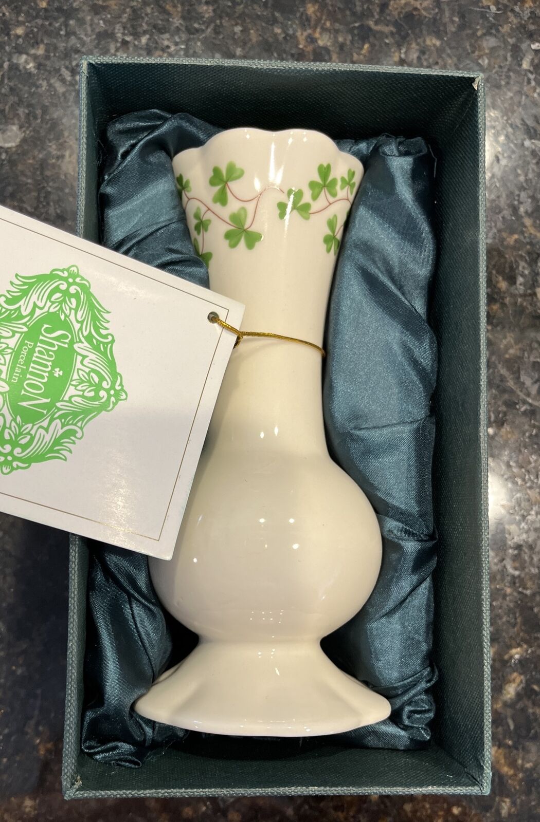 Shannon Fine Bone China Bud Vase With Clover Irish ☘️ 6 3/8” Tall 3” Base