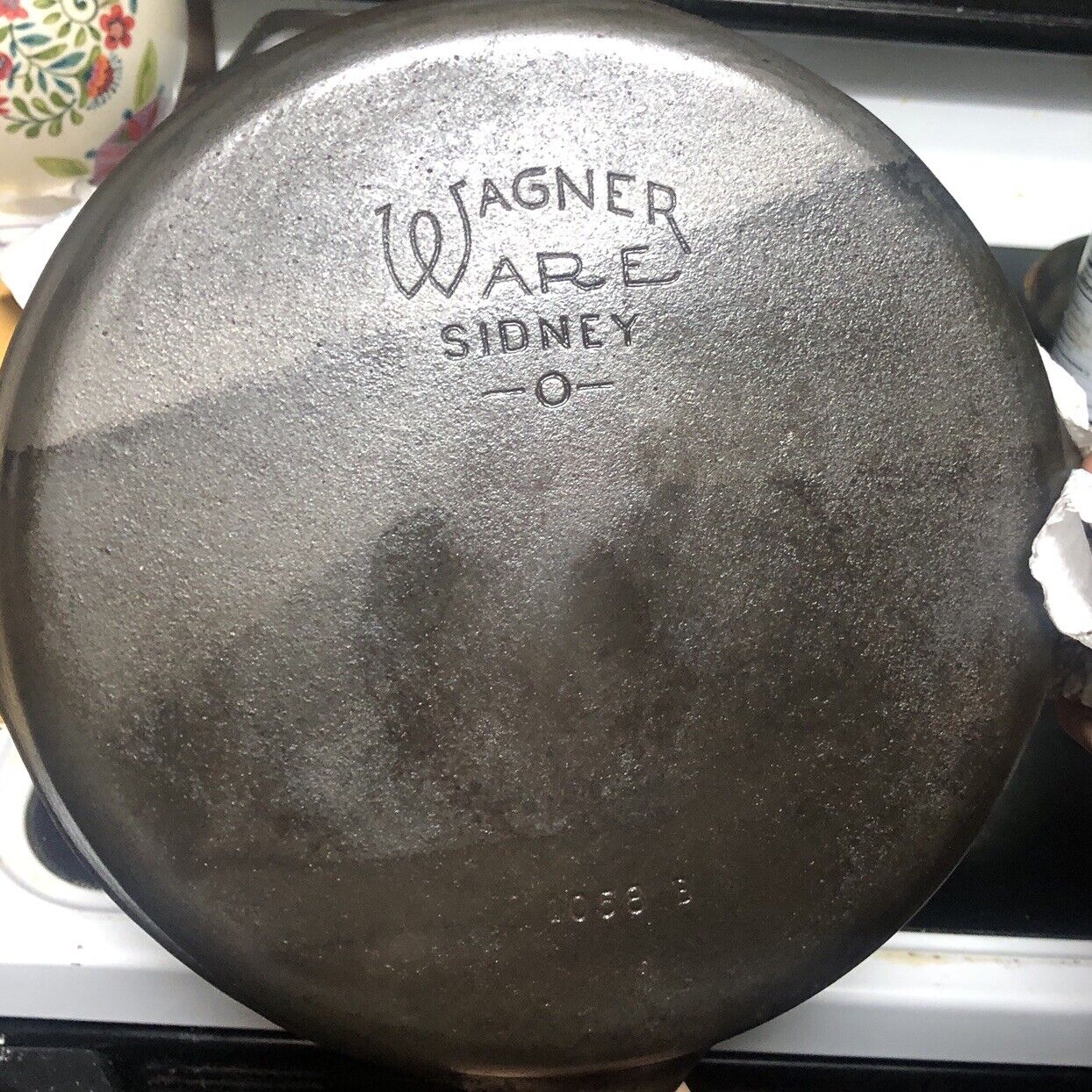 Vintage Cast Iron Skillet #8 Wagner Ware Sidney -0- 1058 B