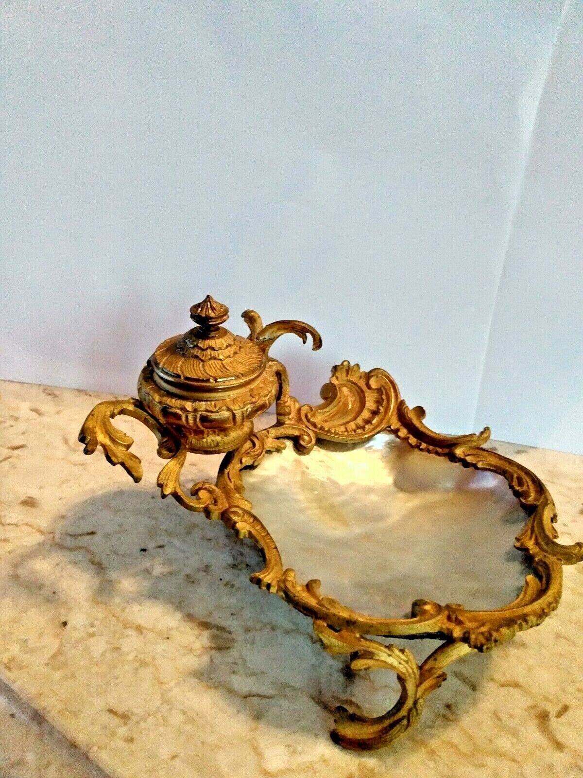 EXQUISITE ANTIQUE FRENCH DORE BRONZE BAROQUE DESIGN INKWELL WITH SHELL HOLDER