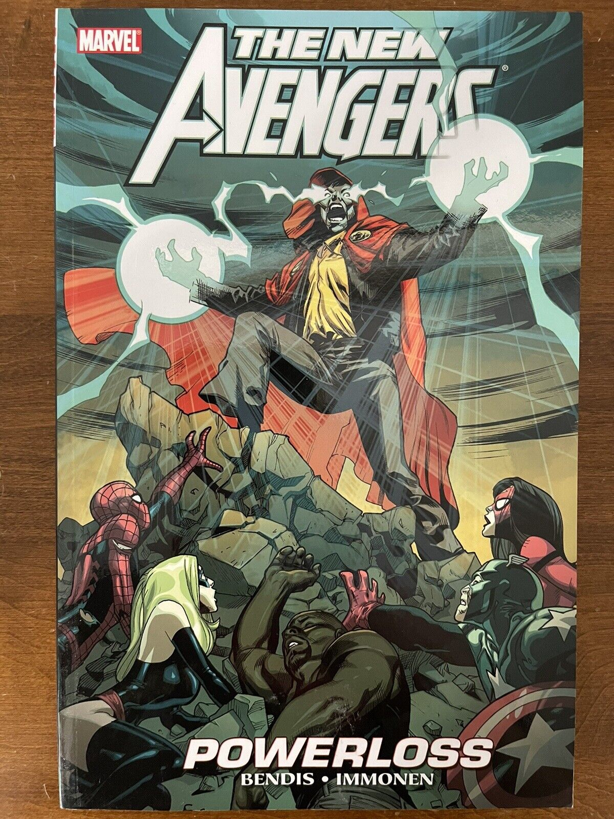 New Avengers : Vol 12 Powerloss TPB trade paperback  Marvel Comics