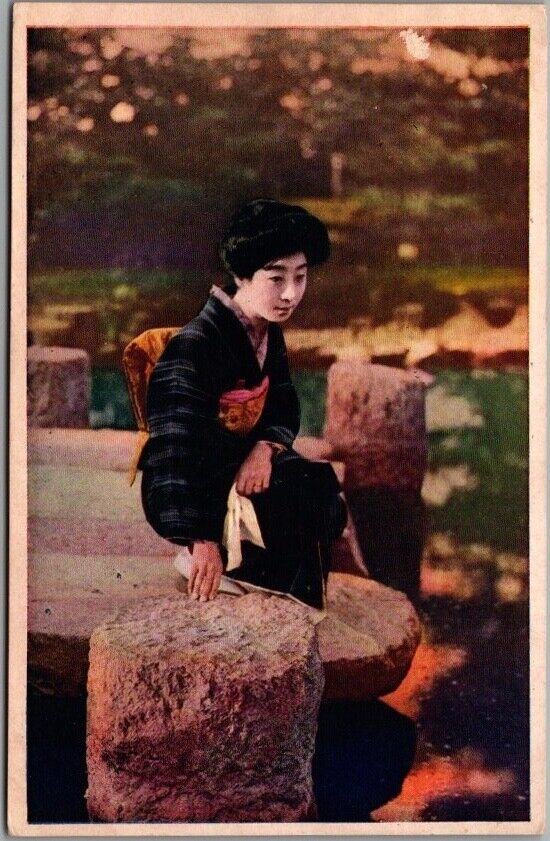 c1910s JAPAN Japanese Postcard Girl in Kimono 
