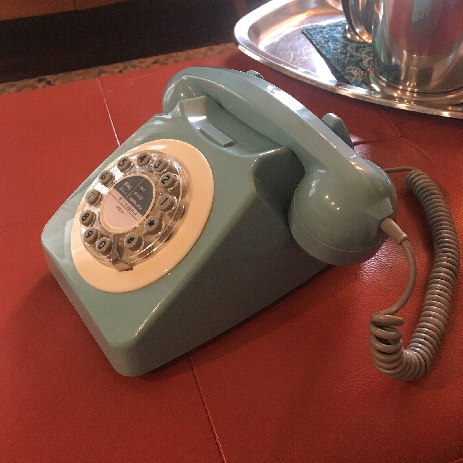Vintage Retro MCM Telephone Model 746 Teal Touch Tone Desk Phone Cradle NOS