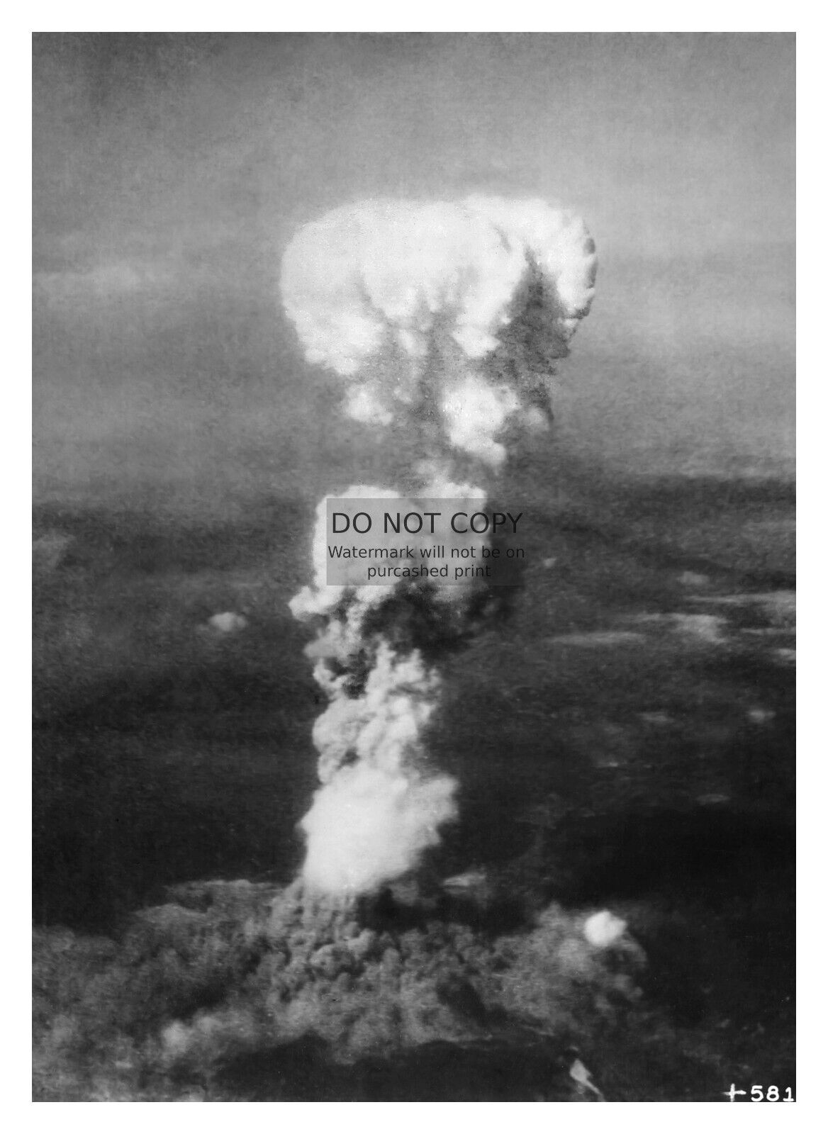 ATOMIC BOMB MUSHROOM CLOUD OVER HIROSHIMA JAPAN WW2 5X7 PHOTO