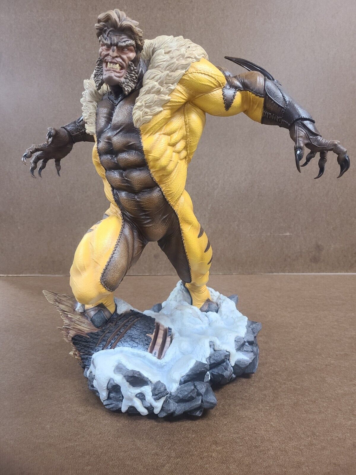 Sideshow Collectibles Premium Format Sabretooth 1/4 Scale Statue-EXCLUSIVE 