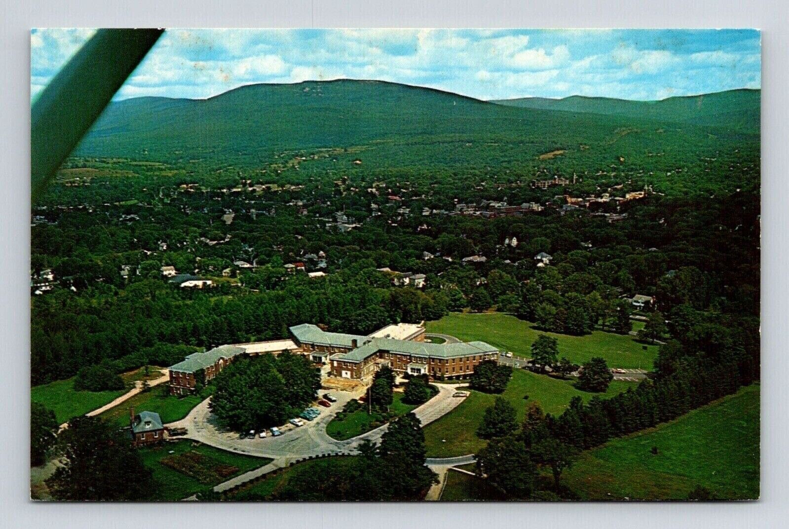 Bennington Vermont Henry W Putnam Memorial Aerial View Chrome UNP Postcard