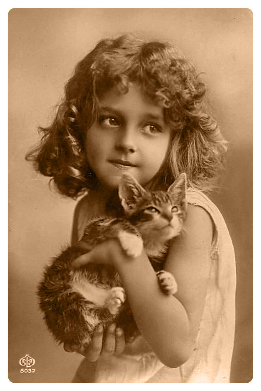 ADORABLE GRETA REINWALD w/CAT Vintage Photograph Reprint Cabinet Card CDV