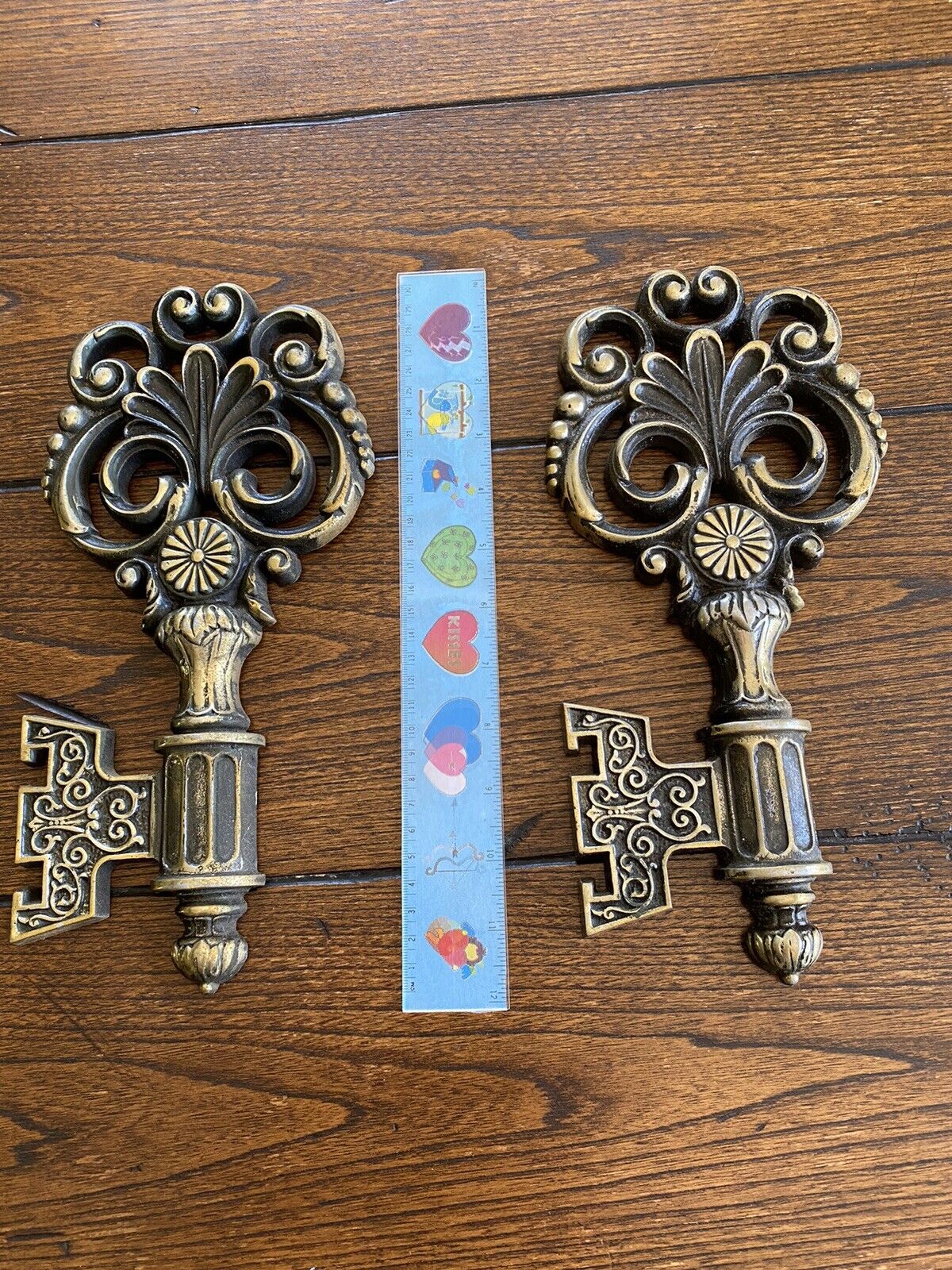 Set of 2 Vintage Ornate Gold and Black Skeleton Key Wall Decor, Ornate Key