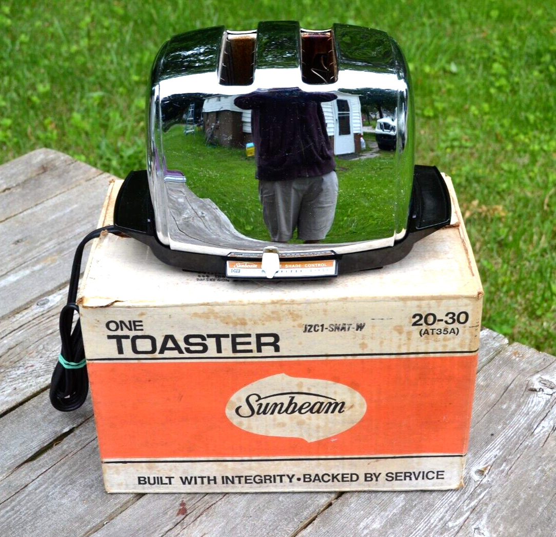 VTG Sunbeam Radiant Shade Control Auto Drop Toaster Model AT-W USA Works W/ BOX